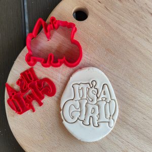 It's a girl modla sa utiskivačem