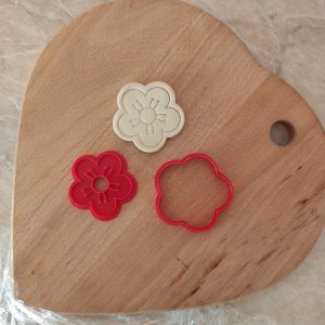 Klasičan cvetić mdolica sa utiskivačem