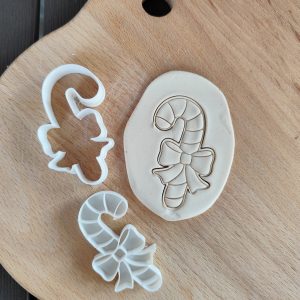 lilihip sa mašnom modla sa utiskivačem